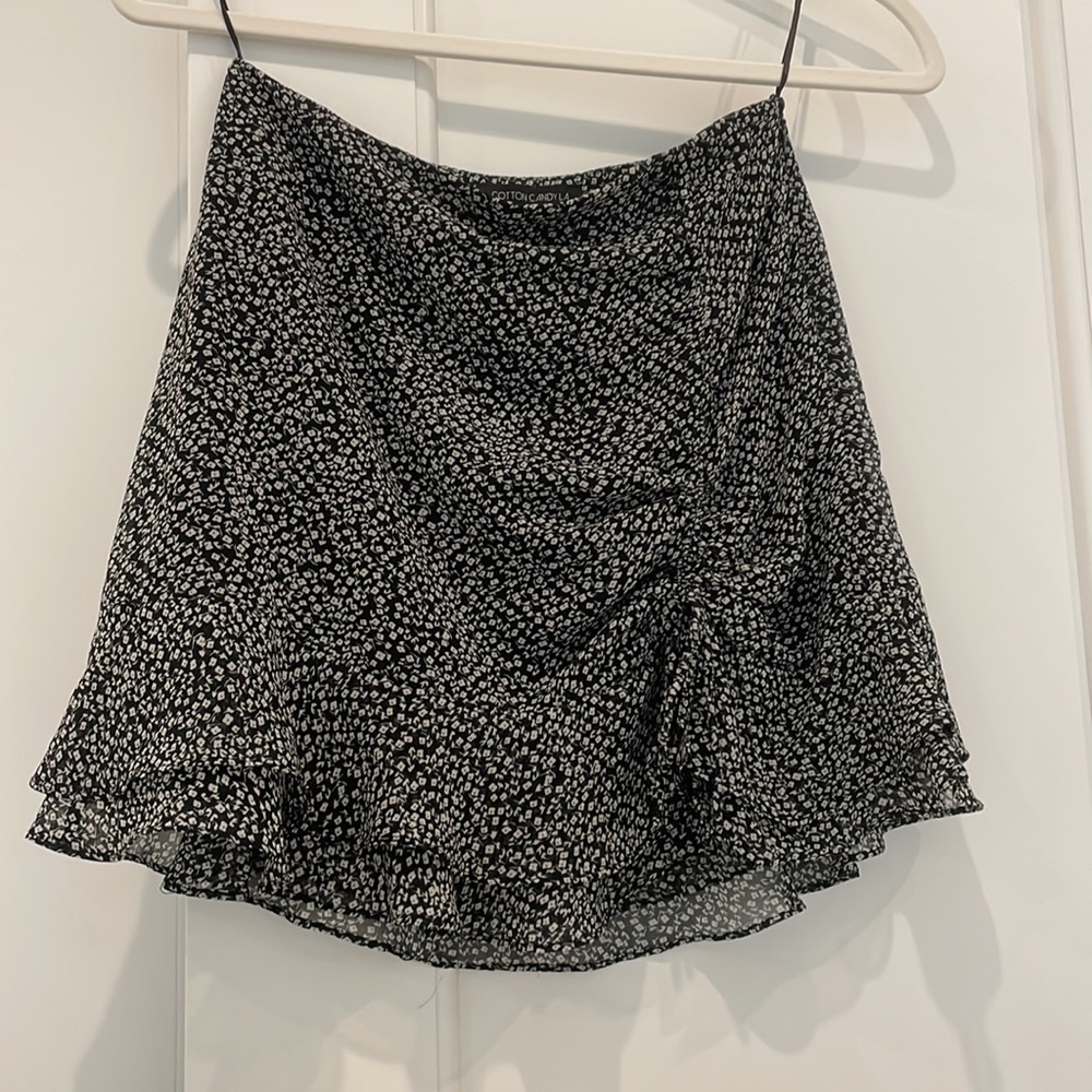 NWT Cotton Candy LA black and white print mini skirt size S